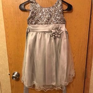 5/6 kids Silver formal dress